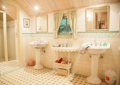 The Studio & The Barn - Holiday Byron Bay 7
