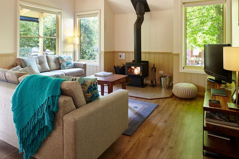 Alpine Valley Cottages - Holiday Byron Bay 0
