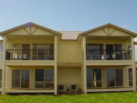 Arabesque Villa 2 - Holiday Byron Bay 0