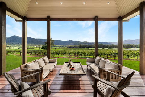 Arenridge - Broke Hunter Valley - Holiday Byron Bay 1