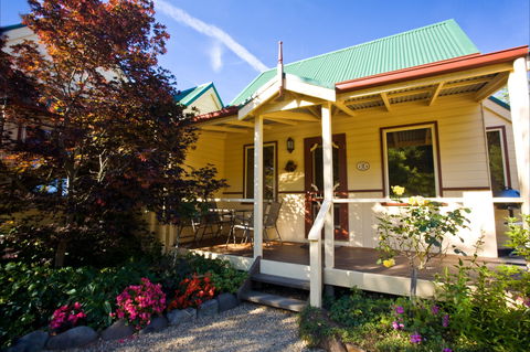 Autumn Abode Cottages - Holiday Byron Bay 1