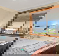 Century21 SouthCoast Reef  Vines Port Noarlunga - Holiday Byron Bay