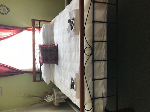 Anderl's Beach Cottage - Holiday Byron Bay 2