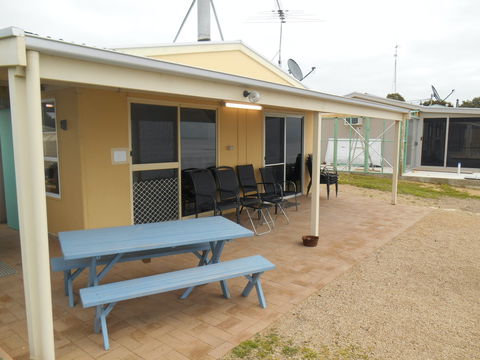 Dot N Pats - Holiday Byron Bay 0
