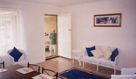 JJ's Holiday Cottages - Butler Street - Holiday Byron Bay 1