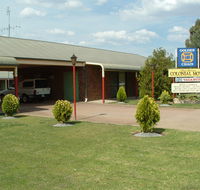 Barham Colonial Motel - Holiday Byron Bay