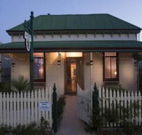 Emaroo Cottages