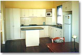 Esperance Beach House Esplanade Apartments - Holiday Byron Bay 3