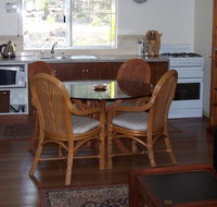Jarrah Glen Cabins - Holiday Byron Bay