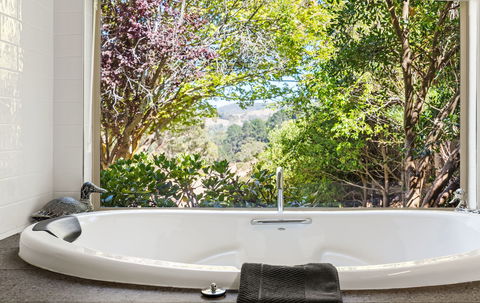 Adelaide Hills Retreats - The Nest - Holiday Byron Bay 2