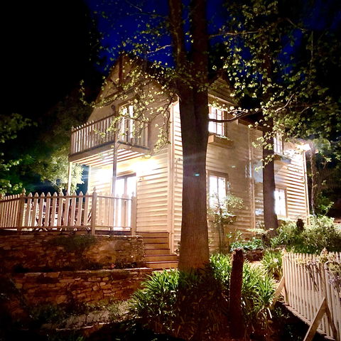 Aldgate Creek Cottage Bed & Breakfast - Holiday Byron Bay 1