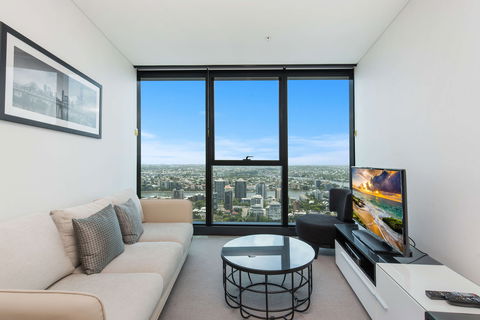 Arise Brisbane Skytower - Holiday Byron Bay 2