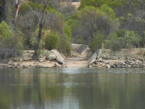Boondi Rock Camp At Goldfields Woodlands National Park - Holiday Byron Bay 0