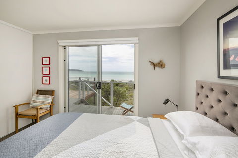 Alchemy On Island Beach - Holiday Byron Bay 1
