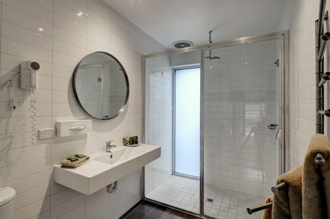Ashmont Motor Inn And Apartments - Holiday Byron Bay 2