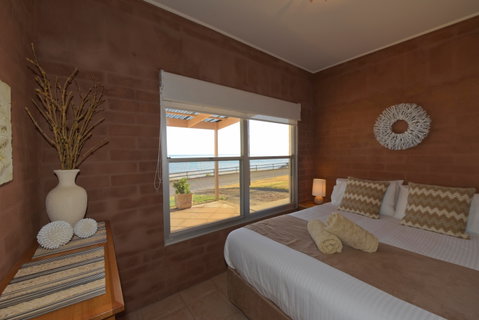 Cape View Cottage - Holiday Byron Bay 1