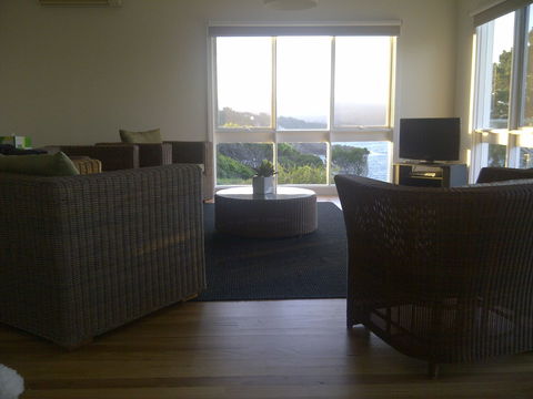 Eden Oceanview - Holiday Byron Bay 2