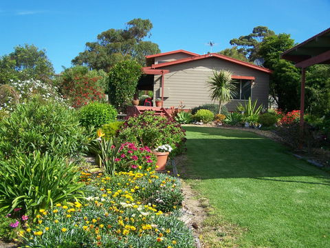 Monaro Cottage - Holiday Byron Bay 1