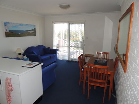 Seascape Holiday Apartments Lake Cathie - Holiday Byron Bay 1