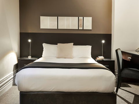 Vulcan Hotel Sydney - Holiday Byron Bay 2