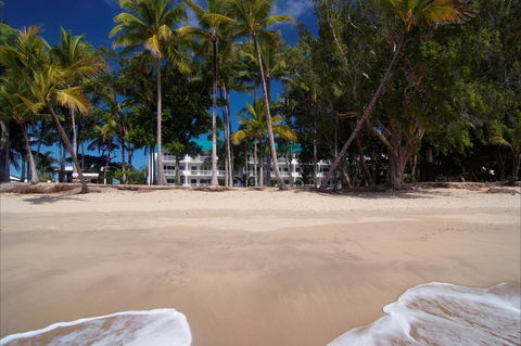 Agincourt Beachfront Apartments - Holiday Byron Bay 1