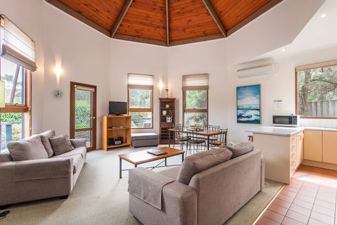 Aireys Inlet Getaway Resort - Holiday Byron Bay 2