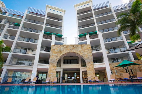 At Blue Horizon Resort - Holiday Byron Bay 1