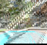 Beach Chalet - Holiday Byron Bay