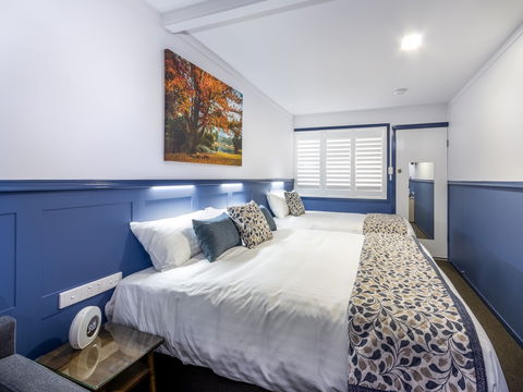 Granite Belt Motel - Holiday Byron Bay 0