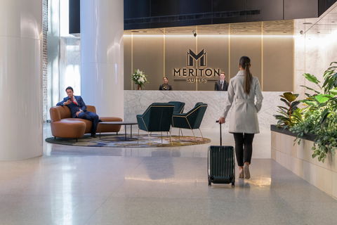Meriton Suites Sussex Street, Sydney - Holiday Byron Bay 1