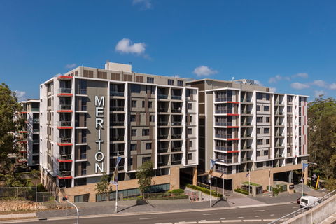 Meriton Suites North Ryde - Holiday Byron Bay 0