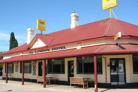 The London Hotel Motel - Holiday Byron Bay 0