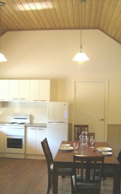 Alpine Valley Cottages - Holiday Byron Bay 4