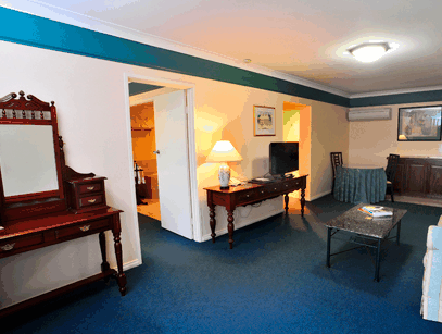 Clifton Motel - Grittleton Lodge - Holiday Byron Bay 2