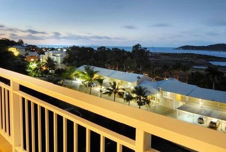 Coral Sea Vista Apartments - Holiday Byron Bay 0