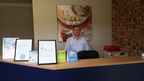 AA Hilldrop Motor Inn - Holiday Byron Bay 2