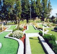 West Beach Mini Golf - Holiday Byron Bay