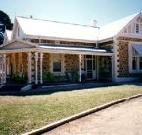 The Pines Loxton Historic House and Garden - Holiday Byron Bay