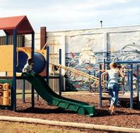 Susan Wilson Memorial Playground - Holiday Byron Bay