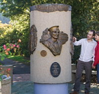Edward 'Teddy' Sheean Memorial and Sheean Walk - Holiday Byron Bay