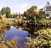 Hawley House Vineyard - Holiday Byron Bay