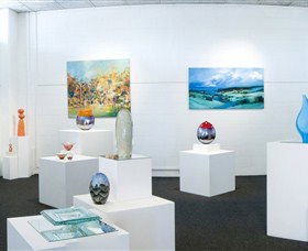 Framed Art Gallery - Holiday Byron Bay 0