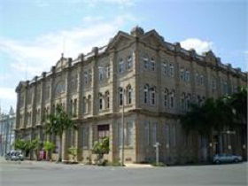 Walter Reid Cultural Centre - Holiday Byron Bay 0
