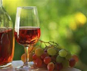 Long Rail Gully Winery - Holiday Byron Bay 0
