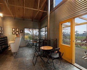 Zig Zag Rd Winery - Holiday Byron Bay 1
