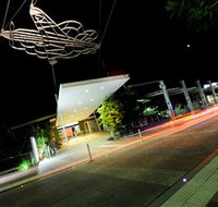 Gladstone City Library - Holiday Byron Bay