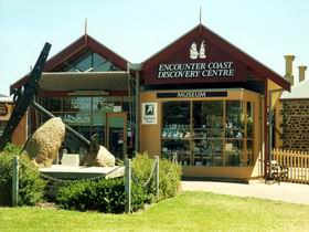 Encounter Coast Discovery Centre And The Old Customs And Station Masters House - Holiday Byron Bay 0