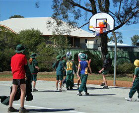 EE Parr O.B.E. Park - Holiday Byron Bay 0