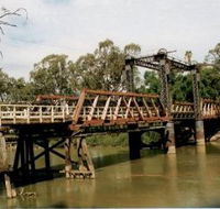 Swan Hill - Murray River Road Bridge