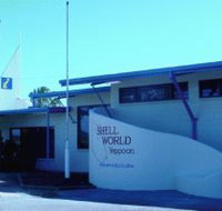 Shell World Yeppoon - Holiday Byron Bay
